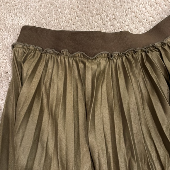 Halogen size L olive skirt - Picture 5 of 7